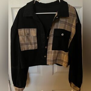 cropped flannel jacket 💫